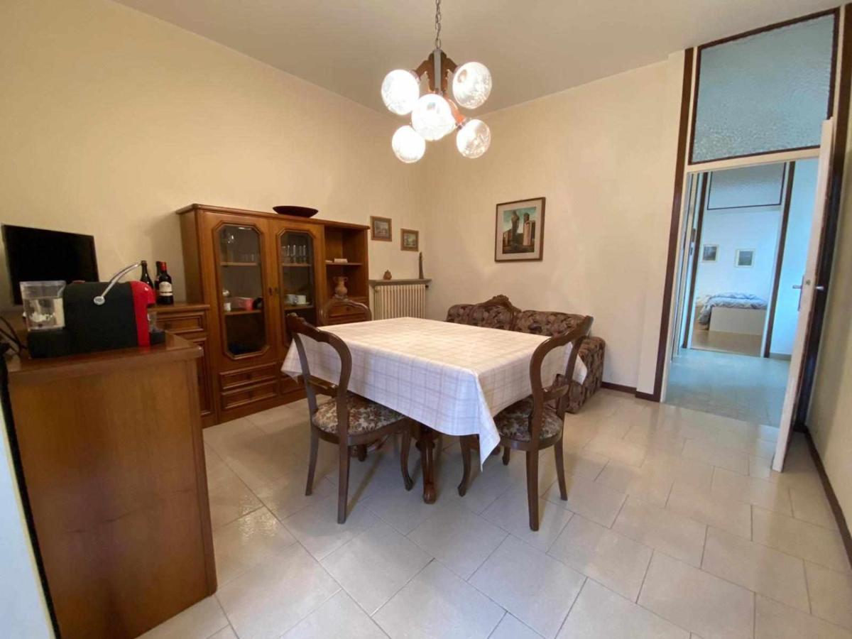 Casa Vacanza Amelia Apartment Bosisio Parini Luaran gambar